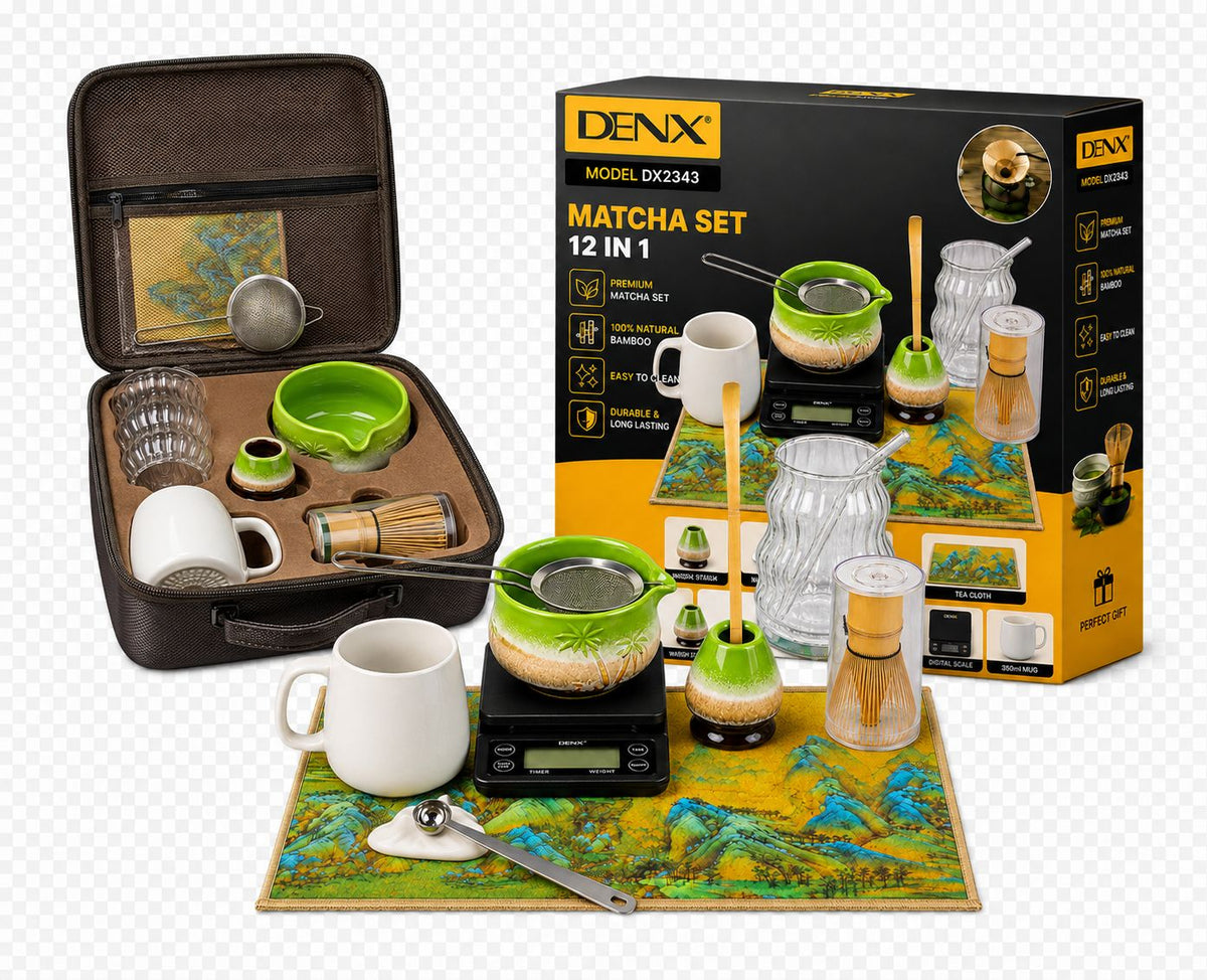 Set à matcha 12-en-1 DENX DX4214, étui garni présenté à côté de sa boîte